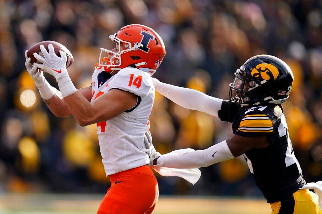 Illinois Iowa Football